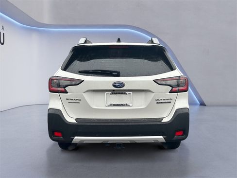 Certified 2023 Subaru Outback Touring XT image 4