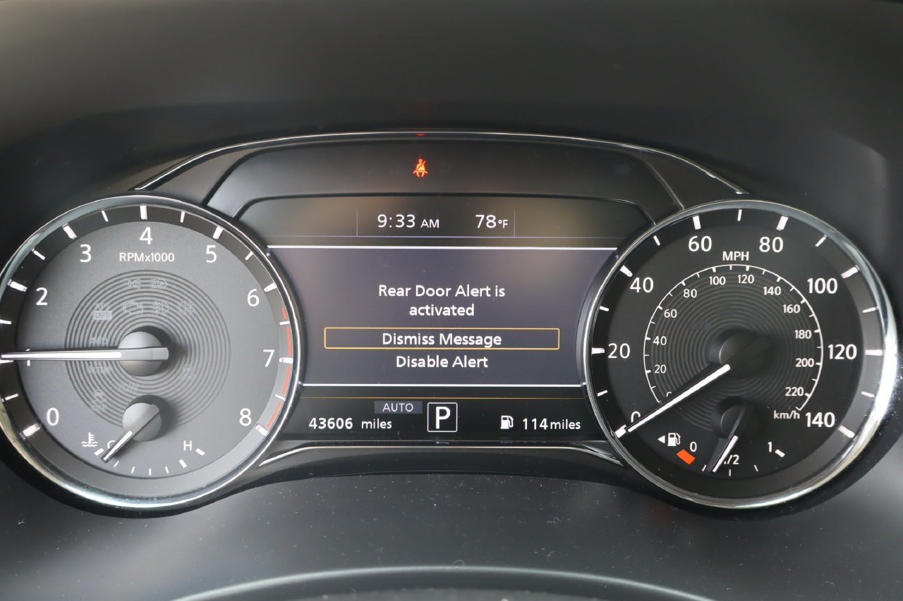 Used 2024 INFINITI QX80 Premium Select w/ Cargo Package AWD/4WD image 11