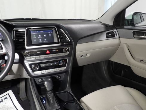 Used 2019 Hyundai Sonata SE image 12