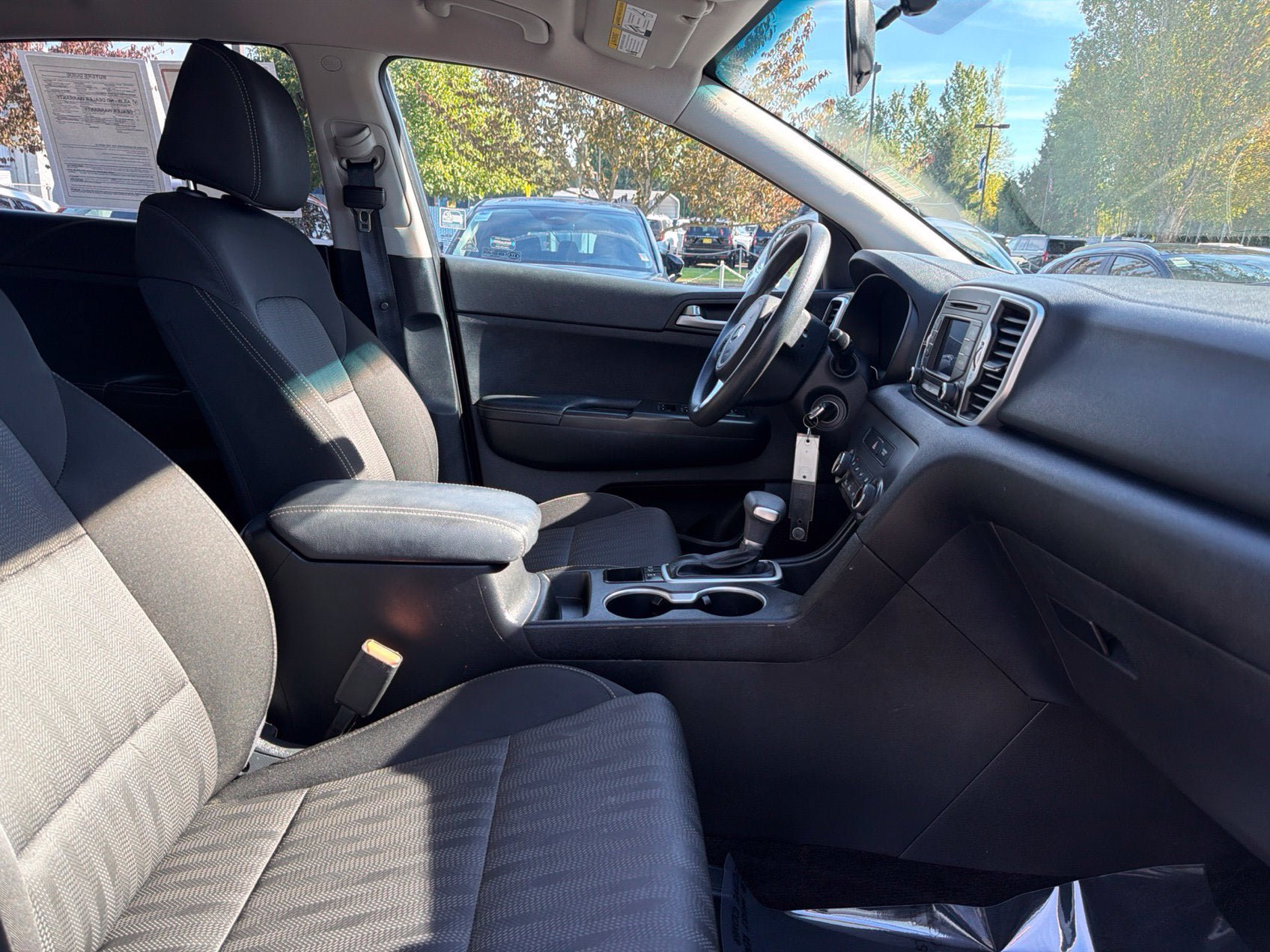 Used 2017 Kia Sportage LX AWD/4WD image 16