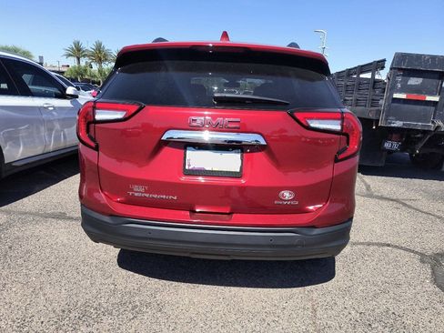 Used 2022 GMC Terrain SLE w/ Driver Convenience Package AWD/4WD image 5