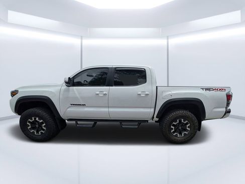 Used 2023 Toyota Tacoma TRD Off-Road AWD/4WD image 6