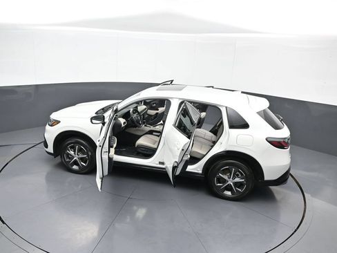Certified 2024 Honda HR-V EX-L image 43