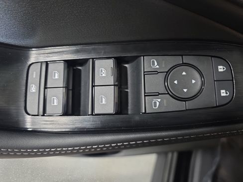 New 2026 Nissan Rogue SV w/ Cold Weather Package FWD image 27