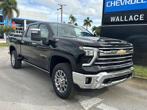 New 2026 Chevrolet Silverado 2500 LTZ w/ LTZ Convenience Package image 4