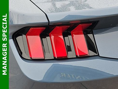 New 2025 Ford Mustang Coupe image 39