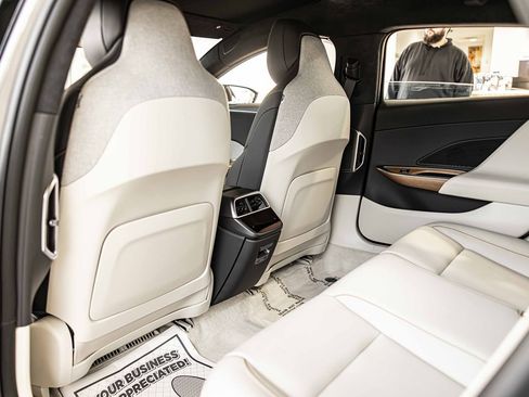 Used 2024 Lucid Air Touring image 32