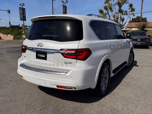 Used 2023 INFINITI QX80 Luxe w/ All-Season Package image 12