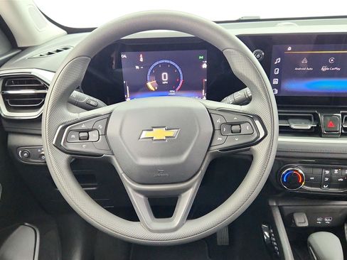 Used 2025 Chevrolet TrailBlazer LT FWD image 28