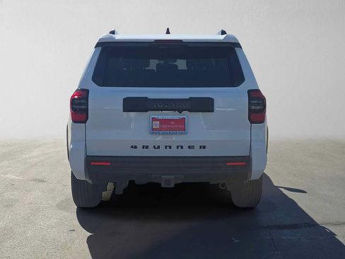 Certified 2026 Toyota 4Runner SR5 AWD/4WD image 4