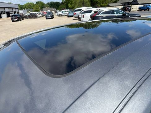 Used 2023 Lincoln Nautilus Reserve AWD/4WD image 26