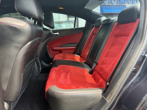 Used 2019 Dodge Charger Scat Pack w/ Plus Group RWD image 13