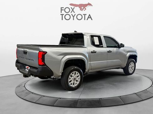 Used 2025 Toyota Tacoma SR AWD/4WD image 6