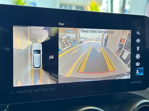 Used 2022 Mercedes-Benz GLC 300 image 19