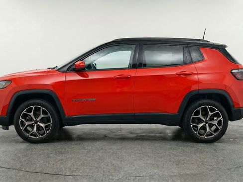 Used 2025 Jeep Compass Limited AWD/4WD image 5