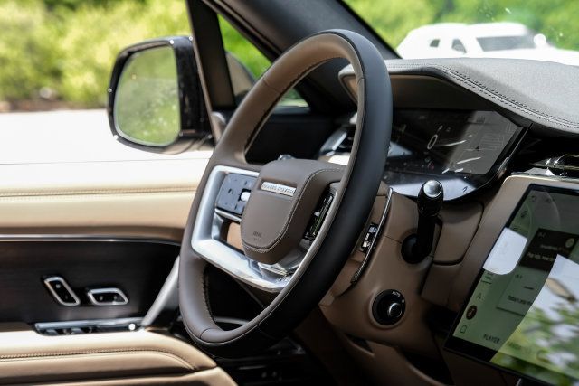 New 2026 Land Rover Range Rover SE AWD/4WD image 19