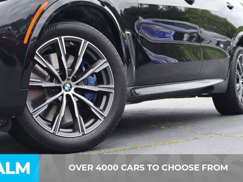 Used 2022 BMW X5 M50i image 3