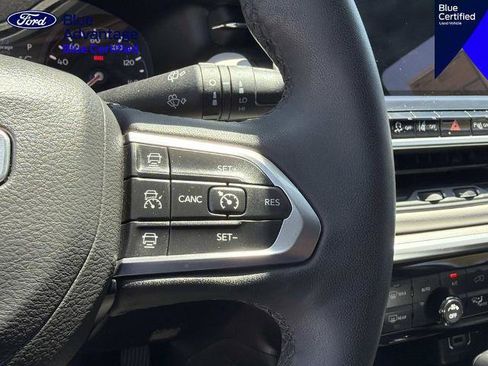 Used 2025 Jeep Compass Limited AWD/4WD image 20