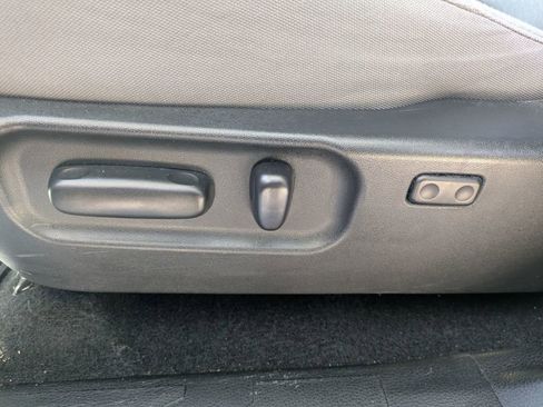 Used 2022 Toyota Tacoma SR image 16