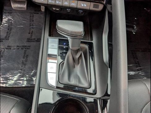 Used 2023 Hyundai Elantra Limited w/ Cargo Package image 13