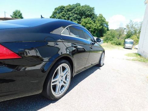 Used 2008 Mercedes-Benz CLS 63 AMG w/ P2 Pkg image 21