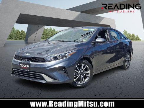 Used 2024 Kia Forte LXS FWD image 1