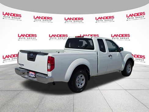 Used 2016 Nissan Frontier S RWD image 3