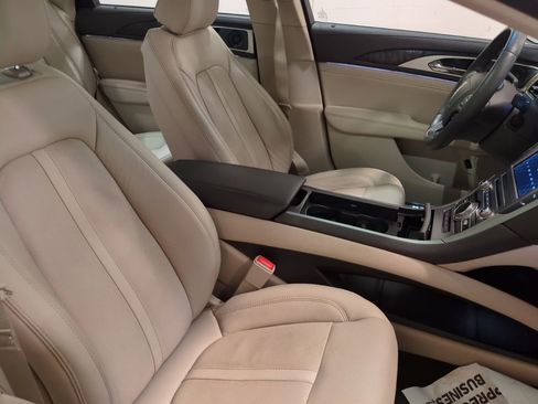 Used 2020 Lincoln MKZ Reserve w/ Elements Package image 11