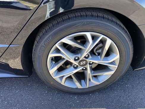 Used 2023 Hyundai Sonata SEL w/ Cargo Package image 9