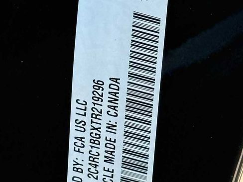 New 2026 Chrysler Pacifica Select image 33