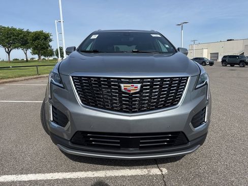 Used 2024 Cadillac XT5 Premium Luxury w/ Technology Package FWD image 2