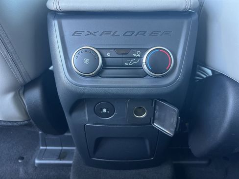 New 2026 Ford Explorer Active w/ Active Comfort Package RWD image 17