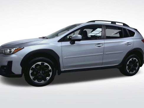Used 2021 Subaru Crosstrek 2.0i Premium w/ Moonroof Package image 4
