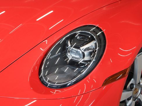 Used 2024 Porsche 911 Carrera S w/ Premium Package image 34