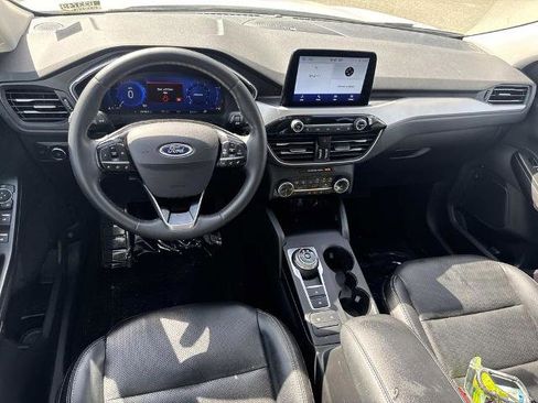 Certified 2022 Ford Escape SEL w/ Technology Package image 10