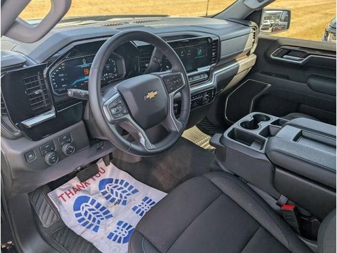 Used 2025 Chevrolet Silverado 1500 LT image 14