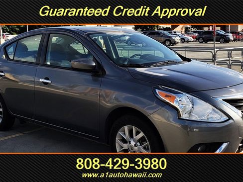 Used 2018 Nissan Versa SV w/ SV Special Edition FWD image 5