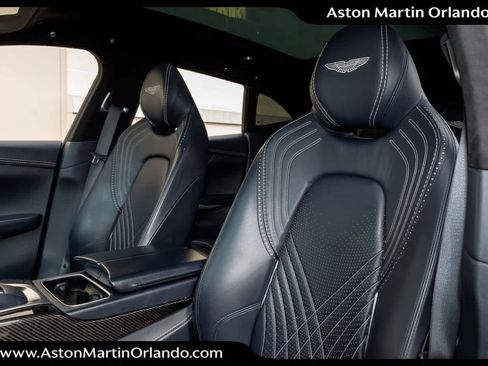 Used 2021 Aston Martin DBX image 12