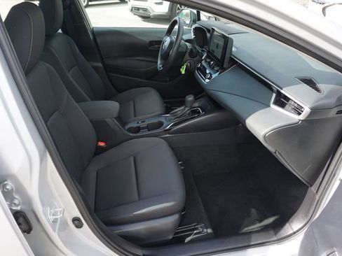 Used 2024 Toyota Corolla LE image 3