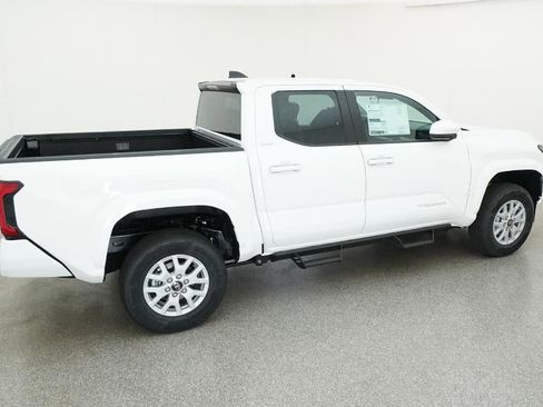 New 2026 Toyota Tacoma SR5 image 43