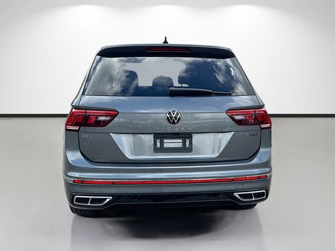 Used 2022 Volkswagen Tiguan SEL R-Line AWD/4WD image 4