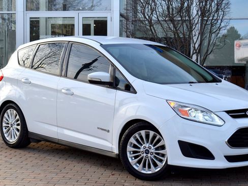 Used 2017 Ford C-MAX SE image 3