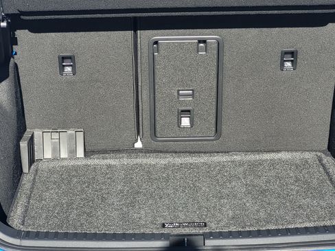 Certified 2024 Volkswagen Taos SE w/ Panoramic Sunroof Package image 21