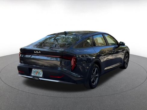 Used 2025 Kia K4 LXS image 12