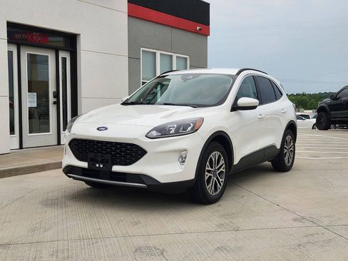 Used 2021 Ford Escape SEL AWD/4WD image 2