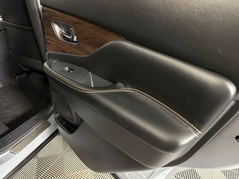 Used 2024 Nissan Murano Platinum w/ Cargo Package image 33