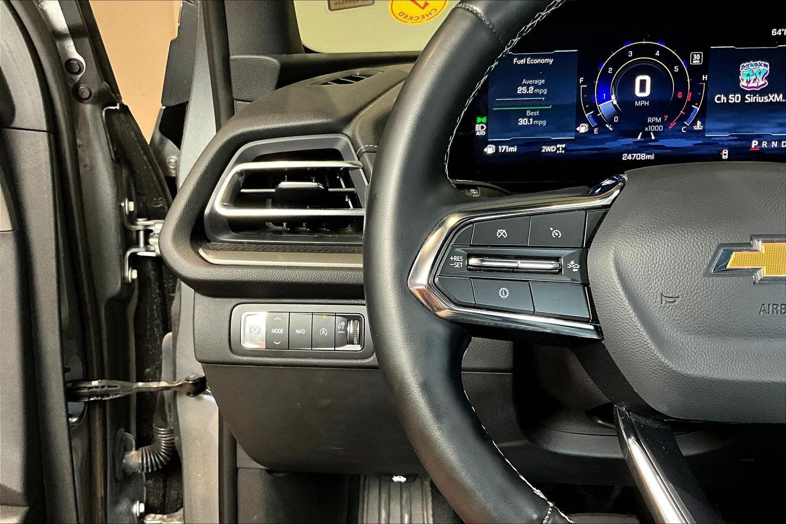 Used 2026 Chevrolet Traverse LT AWD/4WD image 12