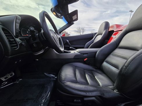 Used 2007 Chevrolet Corvette Convertible w/ Preferred Equipment Group image 12