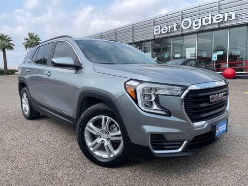 Used 2023 GMC Terrain SLE w/ Driver Convenience Package FWD image 1