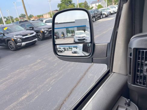 Used 2023 Chevrolet Express 2500 Extended image 25